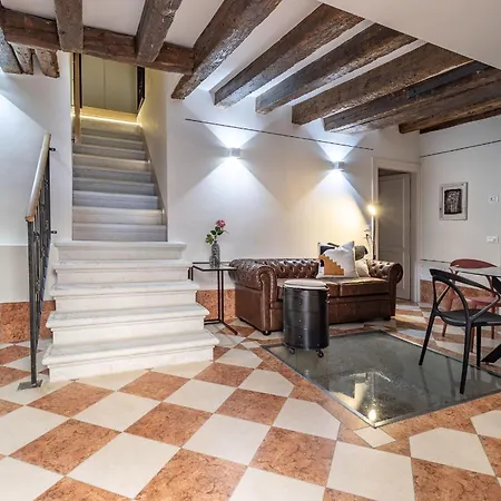 Italian Experience-rio San Lorenzo Boutique *